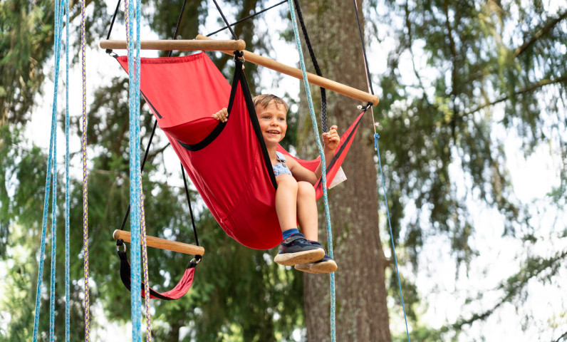 famille-activite-dordogne-lot-camping-accrobranche.jpg