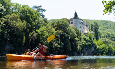 kayak-rivière-dordogne-château-lot-france.jpg